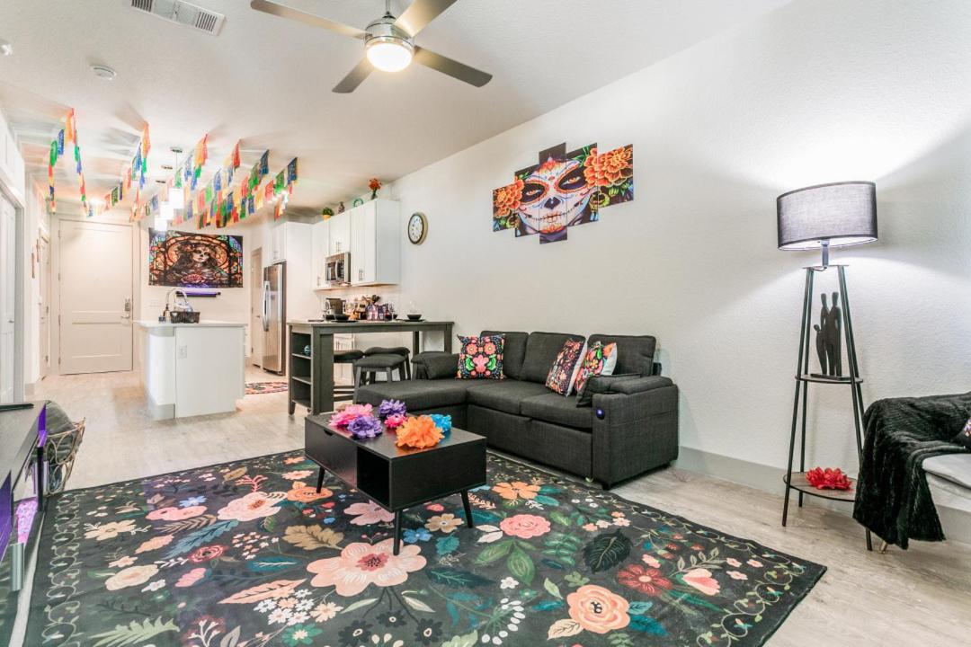 Viva Fiesta Condo On San Antonio Riverwalk Exterior photo