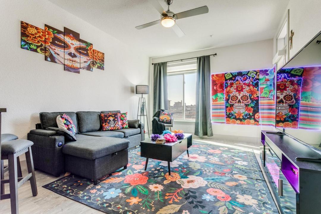 Viva Fiesta Condo On San Antonio Riverwalk Exterior photo